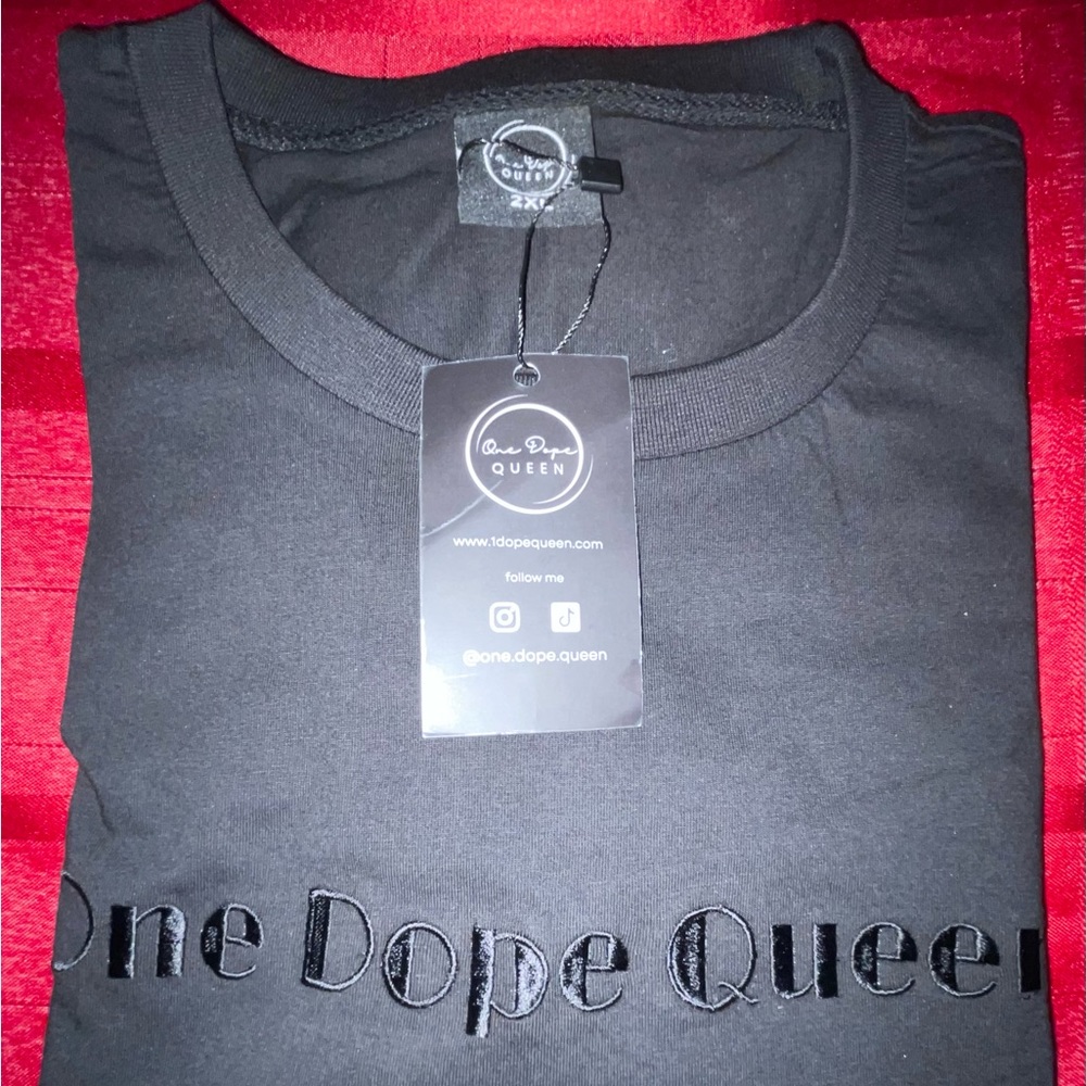 One Dope Queen women’s 2XL black T-shirt - Picture 2 of 5